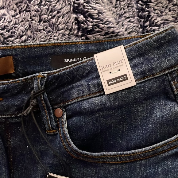 High rise Judy blue skinny jean - Picture 10 of 11